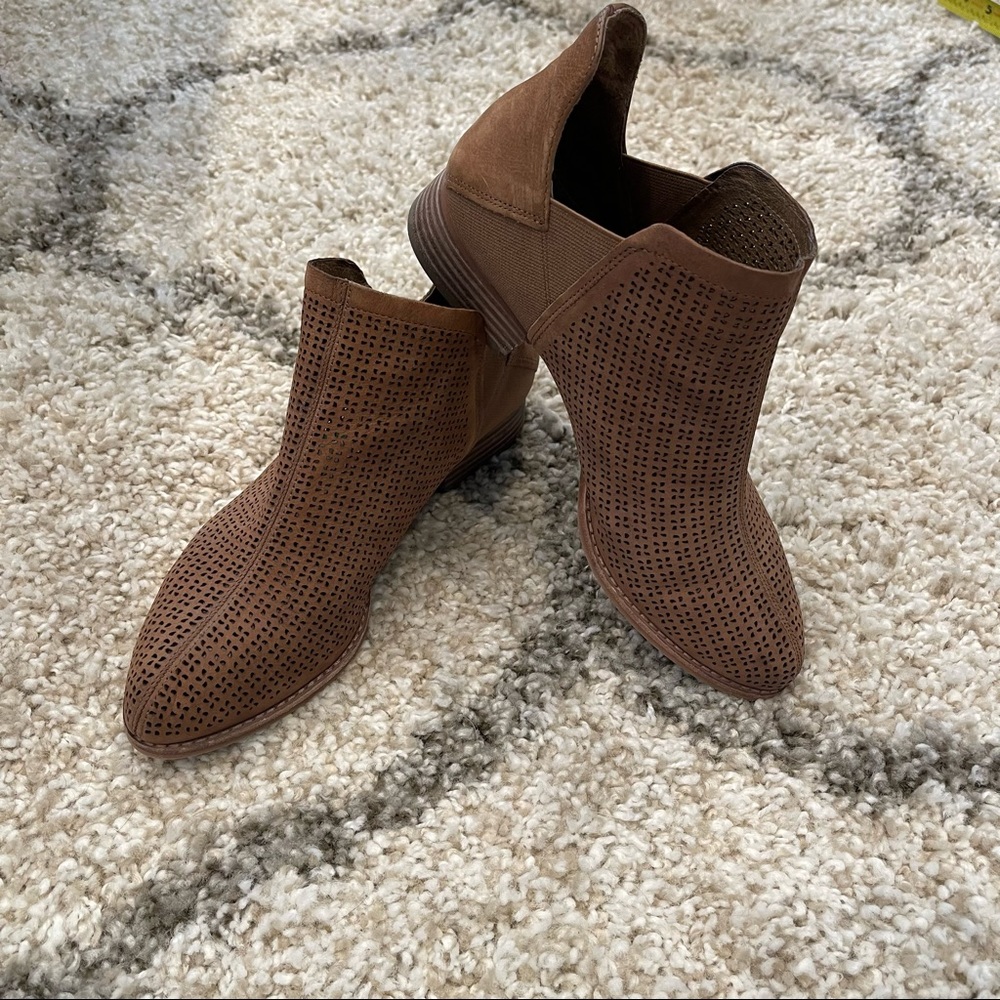 Vince Camuto Ankle Booties